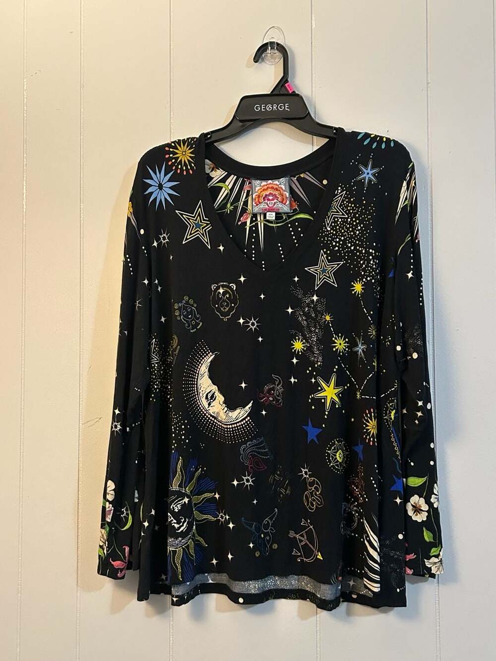 Johnny Was Celestin Favorite Long Sleeve V-Neck Swing Tee Bamboo Black